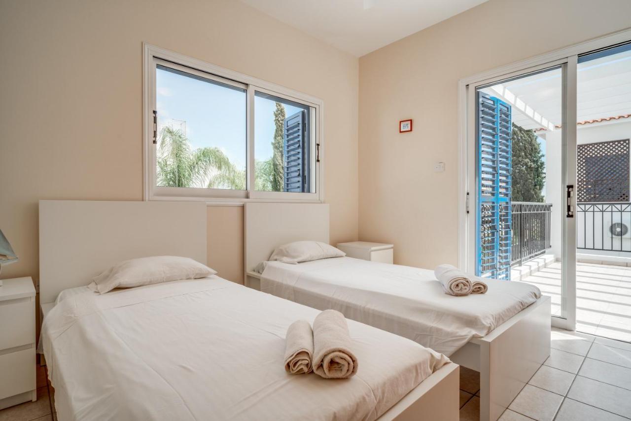 Amphitrite Villa Paralimni Ngoại thất bức ảnh