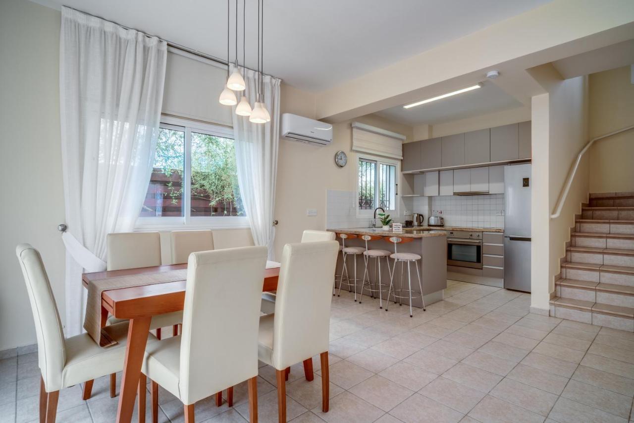 Amphitrite Villa Paralimni Ngoại thất bức ảnh